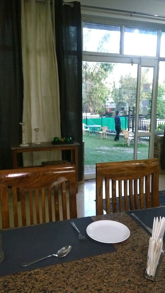 Hotel Highland Village Resort