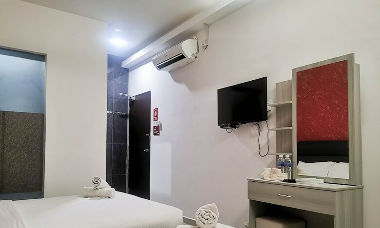 Zen Rooms Lsh Hotel