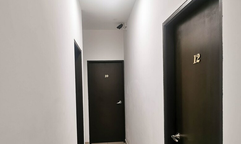 Zen Rooms Lsh Hotel