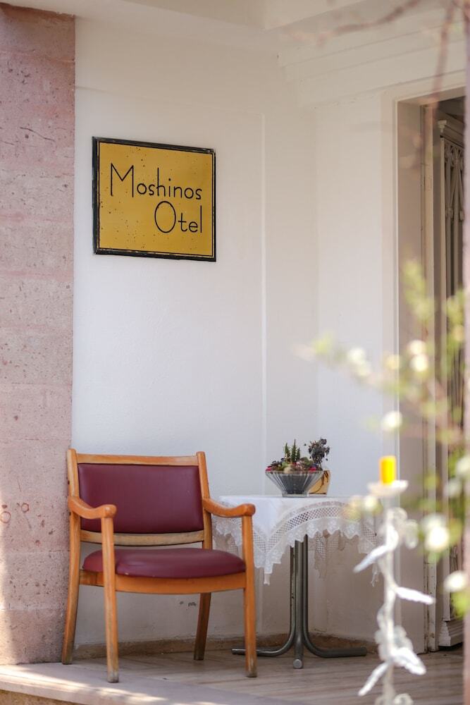 Hotel Moshinos Otel