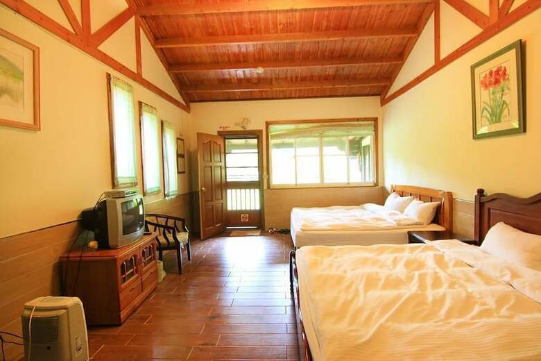 Bed & Breakfast Clst Hostel