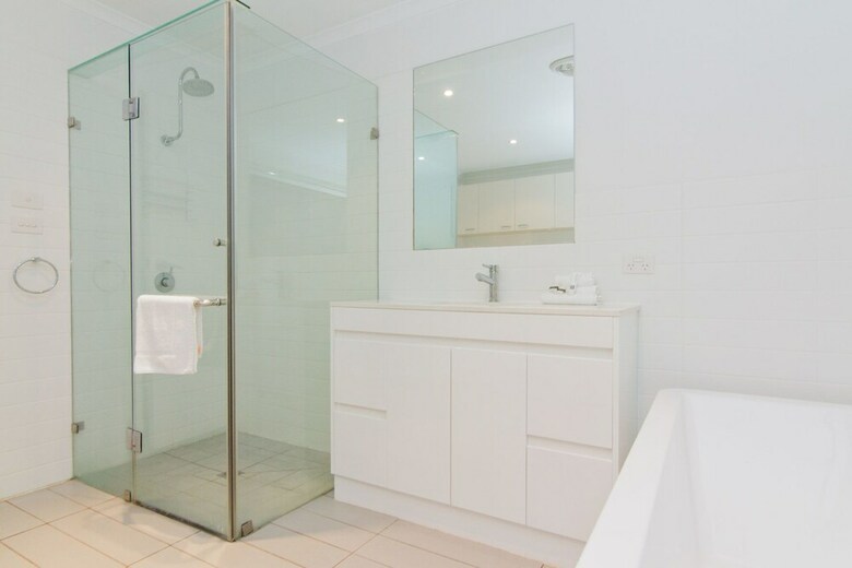 Villa The White House & Retreat, Bright