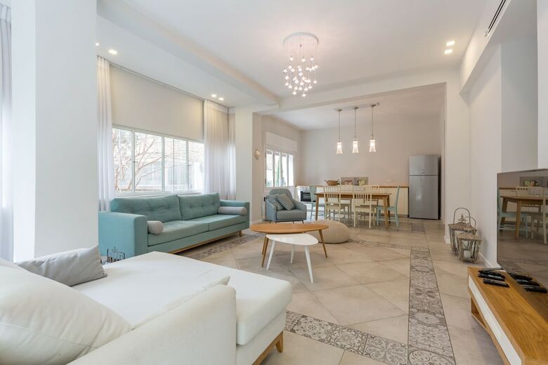 Apartamento Charming 2bdr Apt W Private Garden Tl41