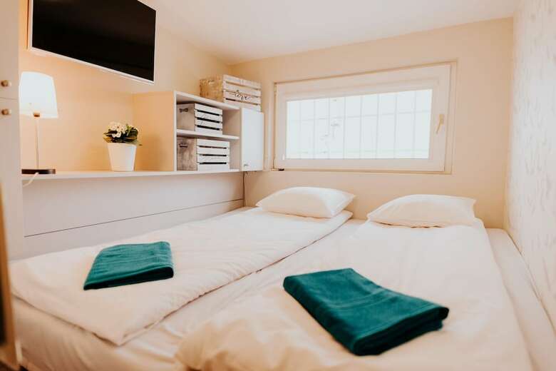 Elite Apartments By The Beach