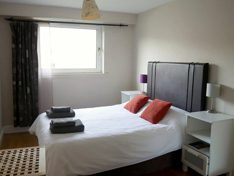 Bright 2 Double Bedrooms Apartment