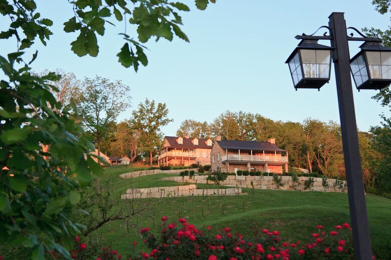 Posada Inn At Hermannhof