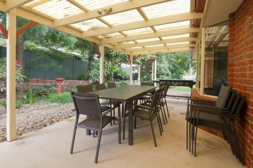 12 Mount Porepunkah Road