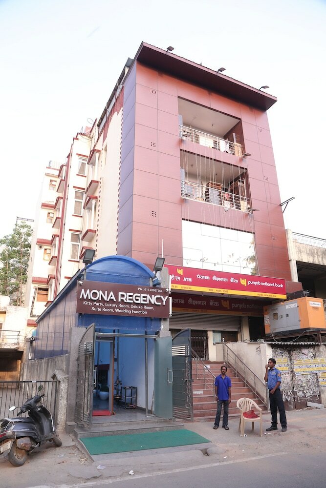 Mona Regency Hotel And Banquet