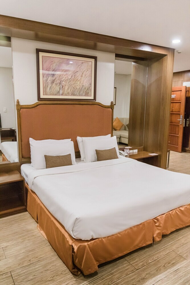 La Fiesta Hotel