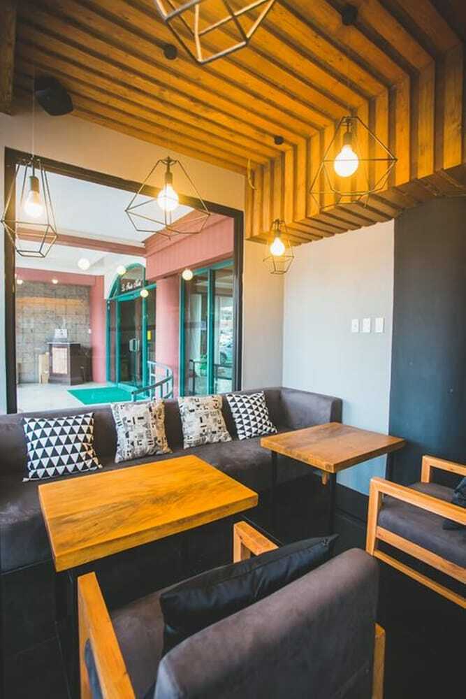 La Fiesta Hotel