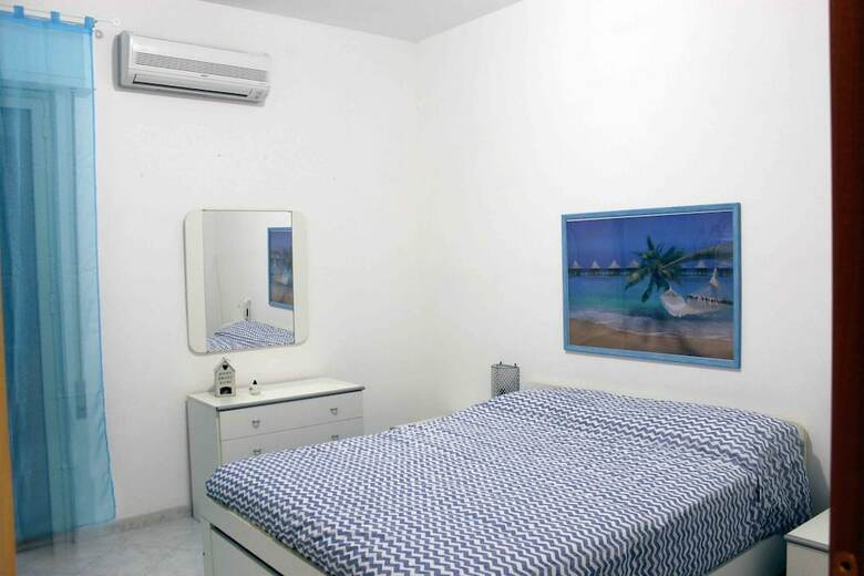 Tania Apartments