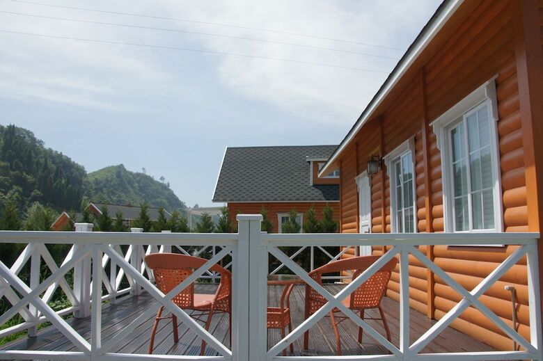 Apartamento Southeastern Flying Tiger Manor