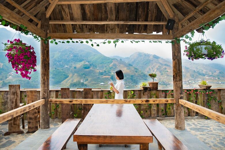 Hostal Muong Hoa River View Homestay - Hostel