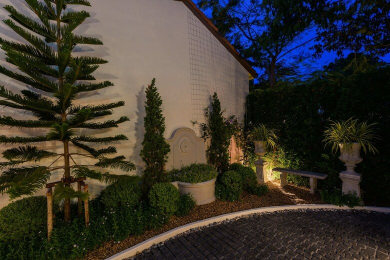 Hotel Villa Seville