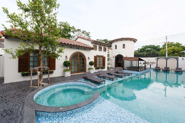 Hotel Villa Seville