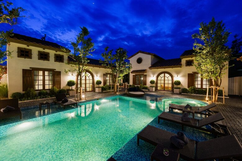 Hotel Villa Seville