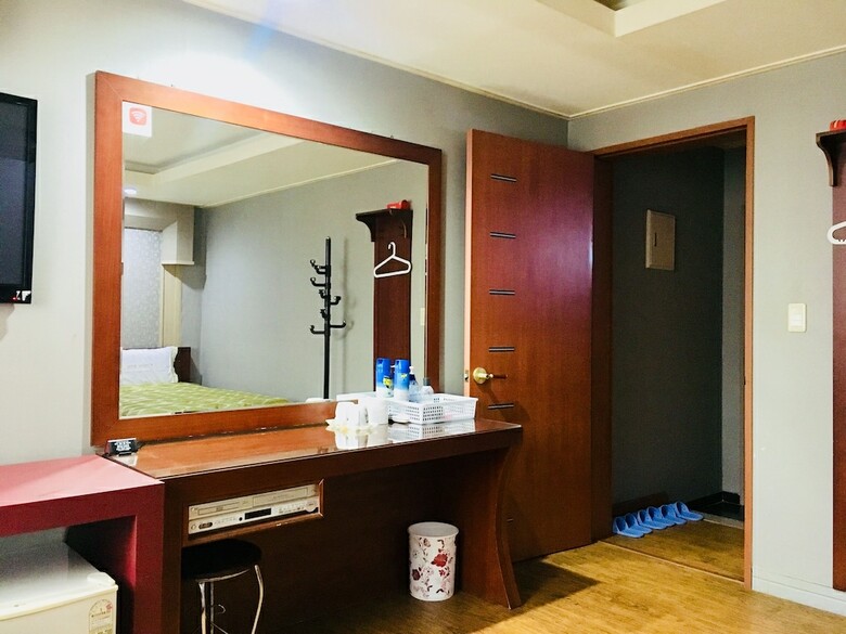 Libero Jeju Love Hotel