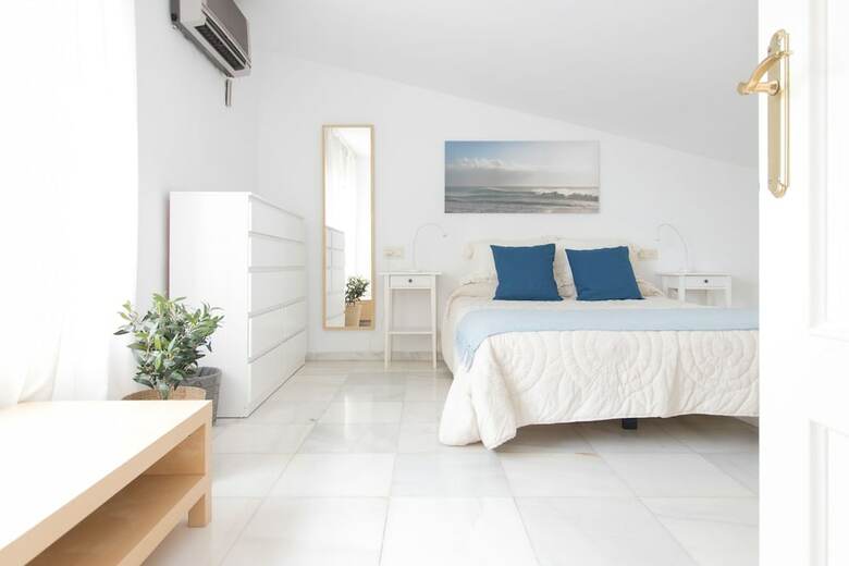 House With Garden & Pool In Malaga