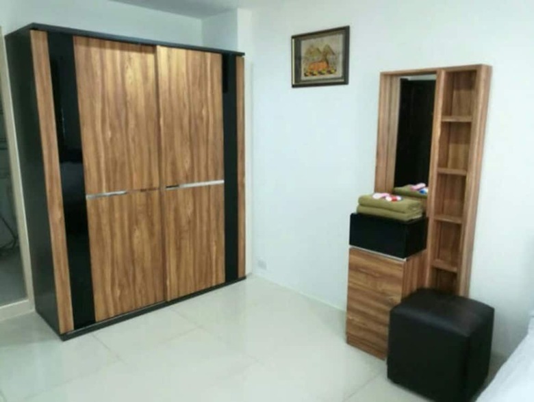 Hotel Le Vanvarothai Saladaeng Residence