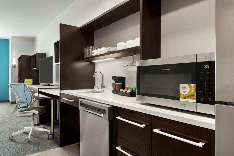 Hotel Home2 Suites By Hilton Madison Central Alliant Energy Center