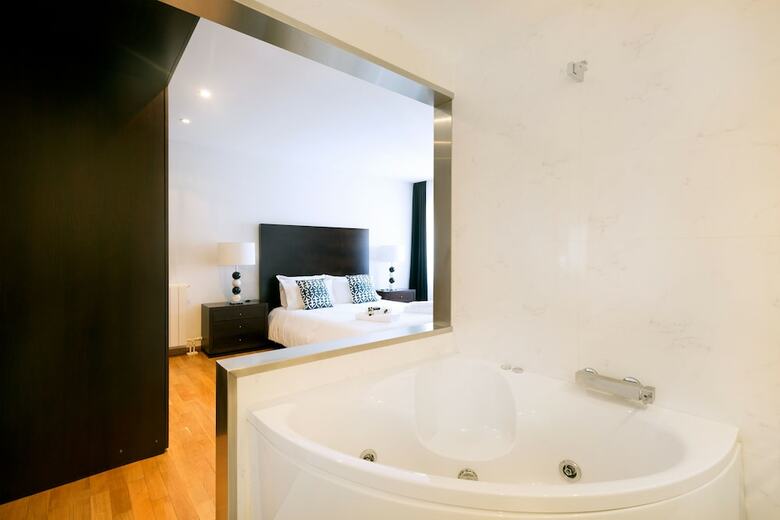 Apartamentos Oporto Beach Luxury