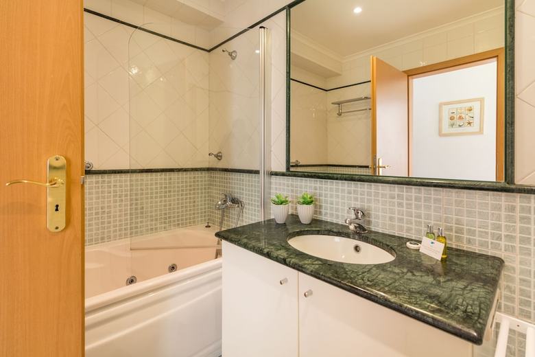 S�o Sebasti�o Ocean Apartment With Pool