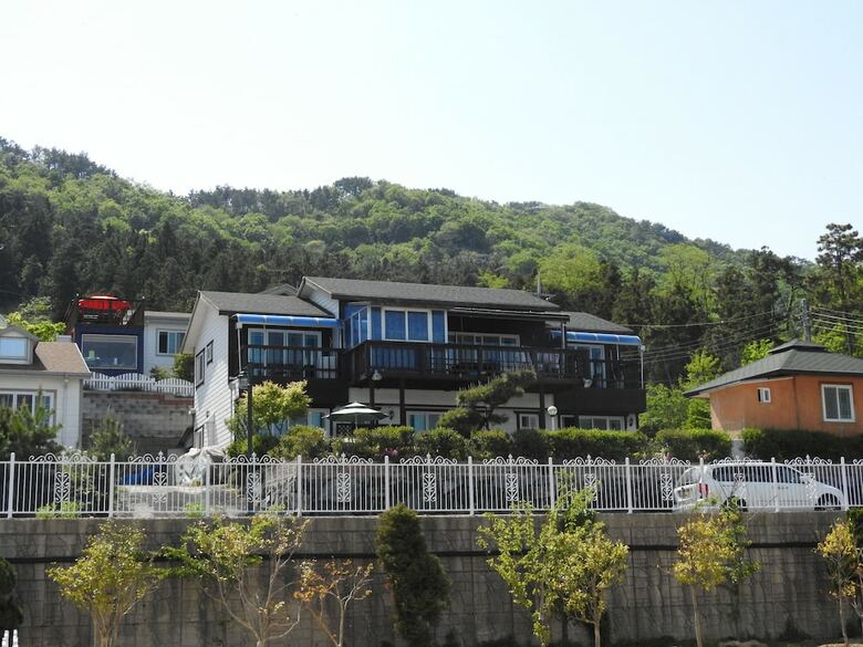 Skyterrace Pension