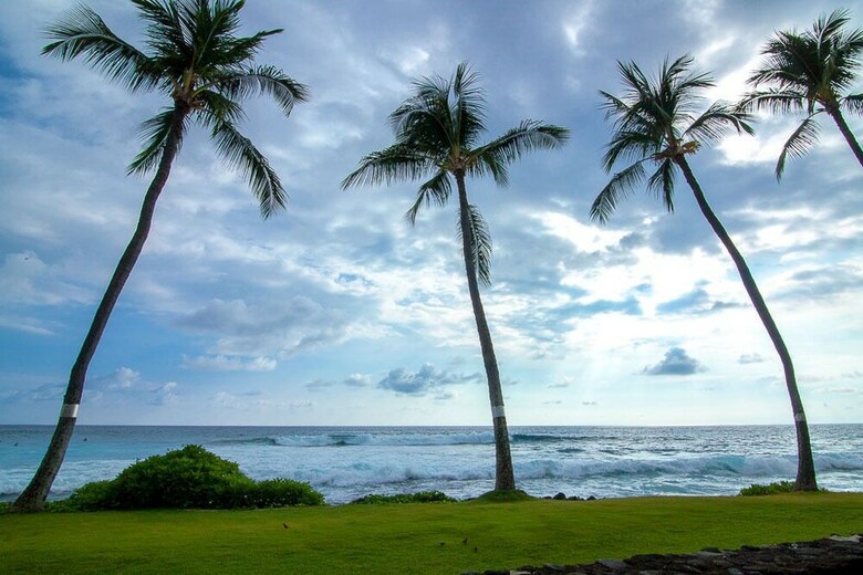 Kona Reef Resort