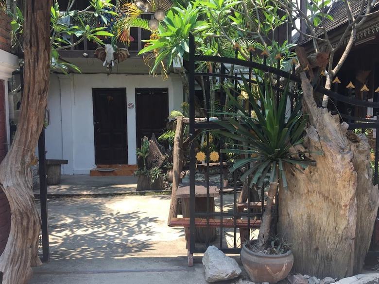 Hotel Manotemple House