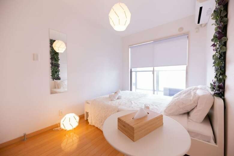 Station & White Osaka Station 4br Luxury House