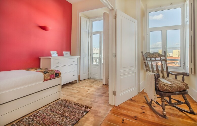 Apartamentos Bright & Beautiful Top Floor Gra�a Flat
