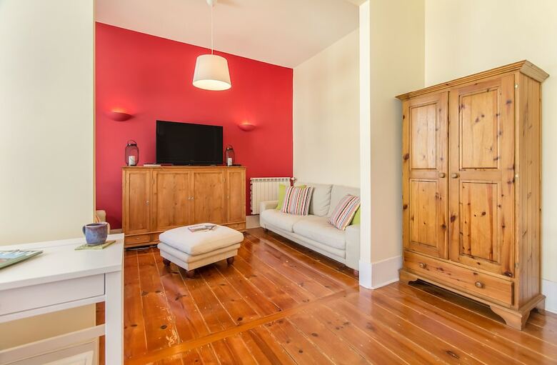 Apartamentos Bright & Beautiful Top Floor Gra�a Flat