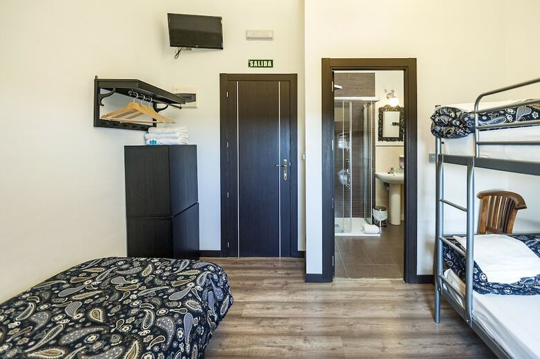 Hostal Albergue La F�brica