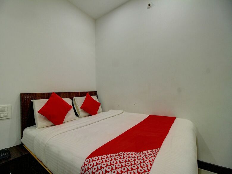 Hotel Oyo 17386 Jaya Mourya Lodge
