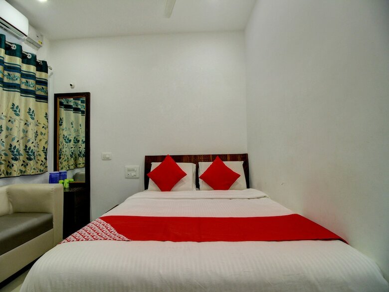 Hotel Oyo 17386 Jaya Mourya Lodge