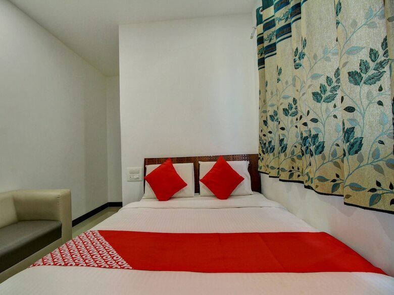 Hotel Oyo 17386 Jaya Mourya Lodge