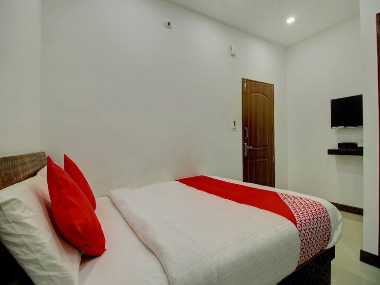Hotel Oyo 17386 Jaya Mourya Lodge
