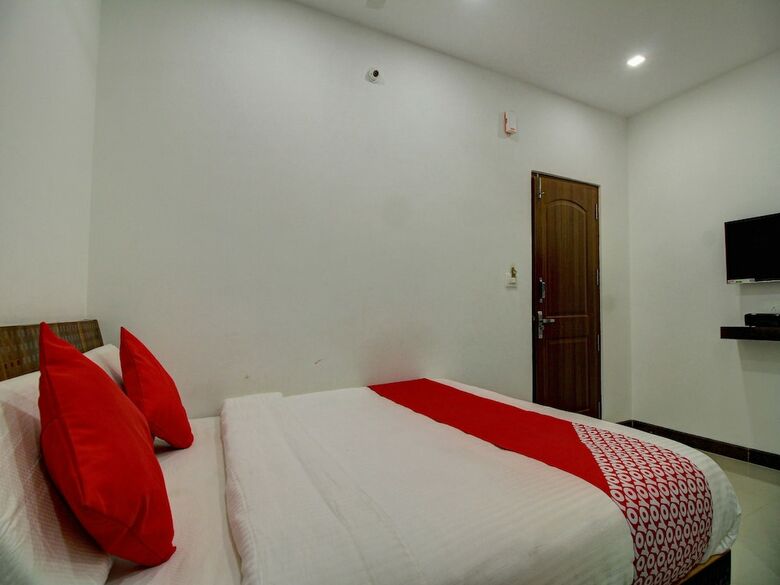 Hotel Oyo 17386 Jaya Mourya Lodge