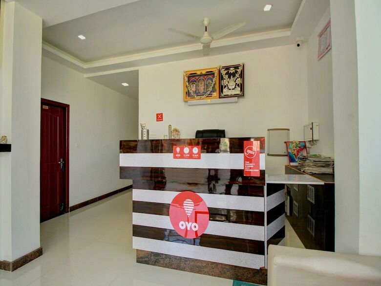 Hotel Oyo 17386 Jaya Mourya Lodge