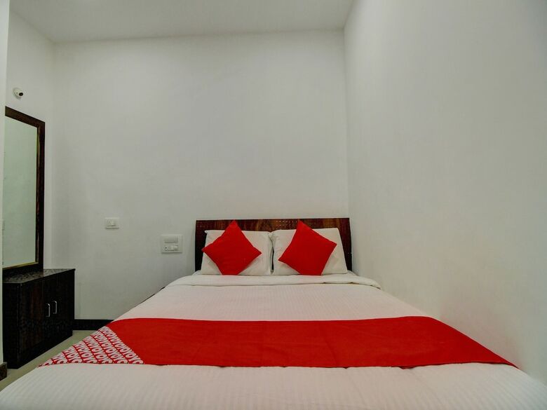 Hotel Oyo 17386 Jaya Mourya Lodge