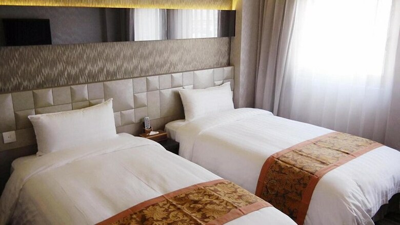 Fortune Hiya Hotel