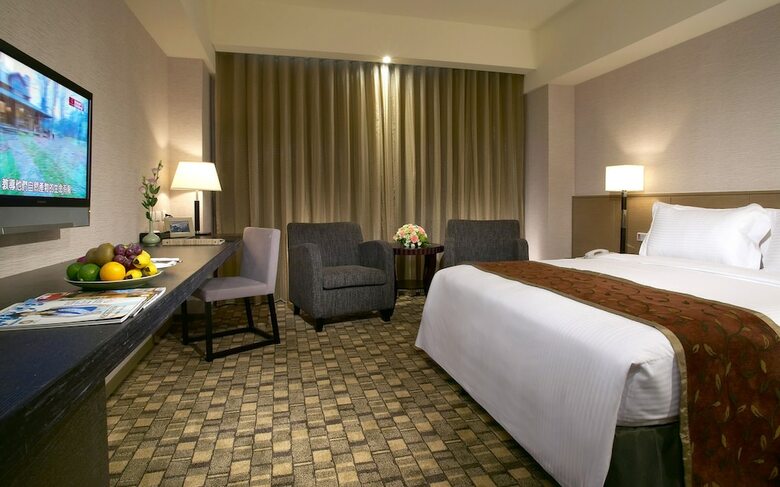 Fortune Hiya Hotel