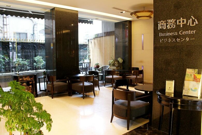 Fortune Hiya Hotel