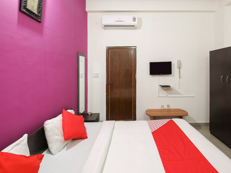 Hotel Oyo 18929 Karanji Residency
