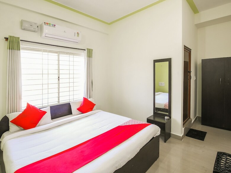 Hotel Oyo 18929 Karanji Residency