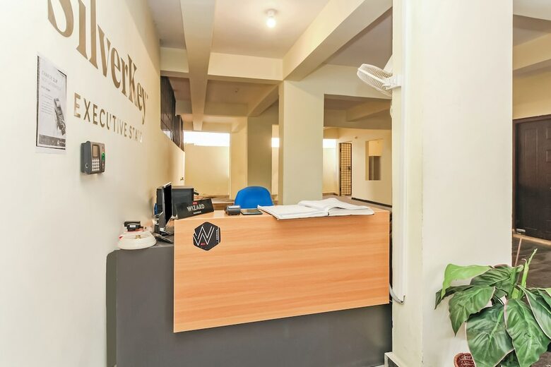 Hotel Silverkey Executive Stays 27824 Dharamkar Residency