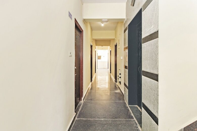 Hotel Silverkey Executive Stays 27824 Dharamkar Residency