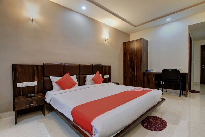 Hotel Oyo 22765 Parkview Inn