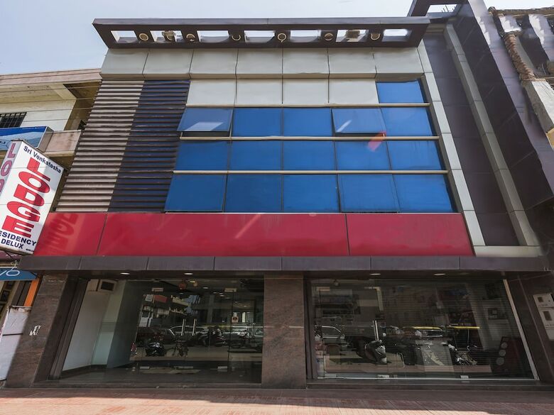 Hotel Oyo 9918 Sri Venkatesha Residency