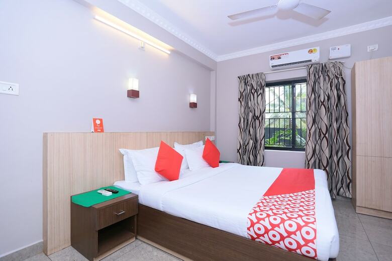 Hotel Oyo 23116 Gino Tourist Home